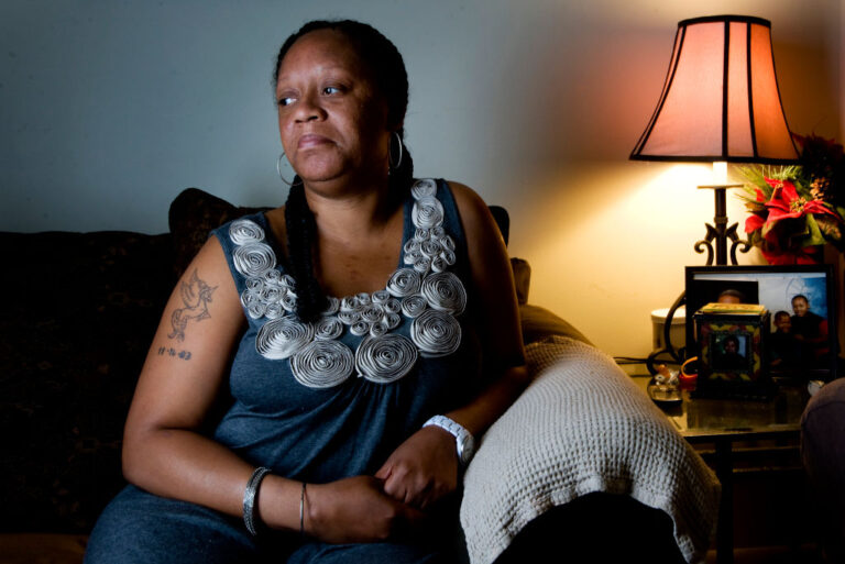 La police nomme un suspect dans le meurtre d'adolescents trans en 2002