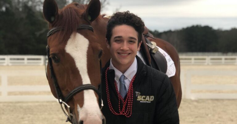 Pour les cavaliers transgenres, la grange était son espace sûr