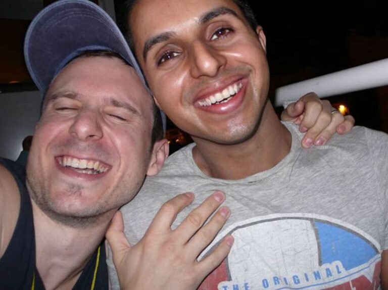 Les parents religieux sont plus de deux fois plus susceptibles de réagir mal à la sortie d'un enfant LGBT +