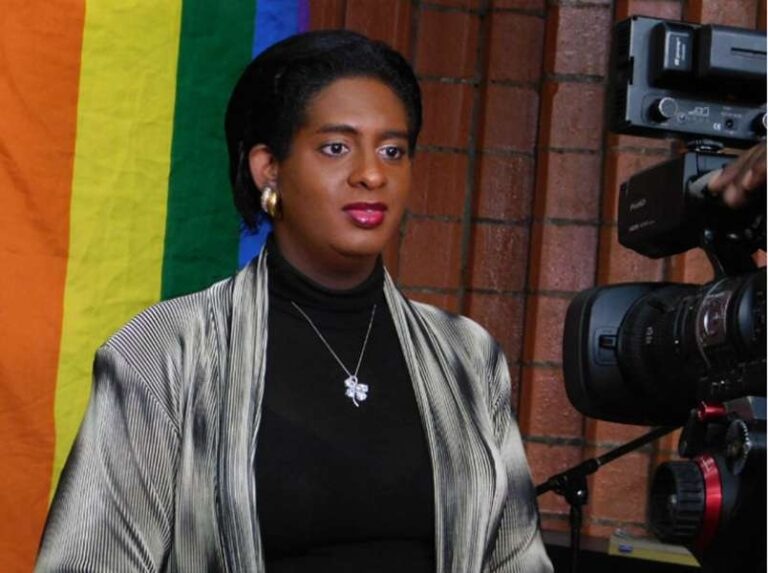 Mon patron a admis que j'étais un « très bon employé '' mais m'a quand même licencié pour être trans