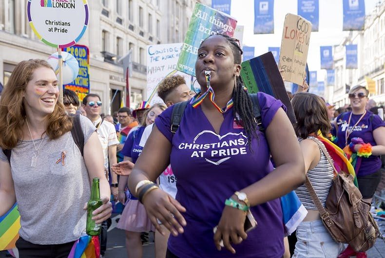 Les chrétiens queers se rendent visibles à Pride à Londres en 2017.