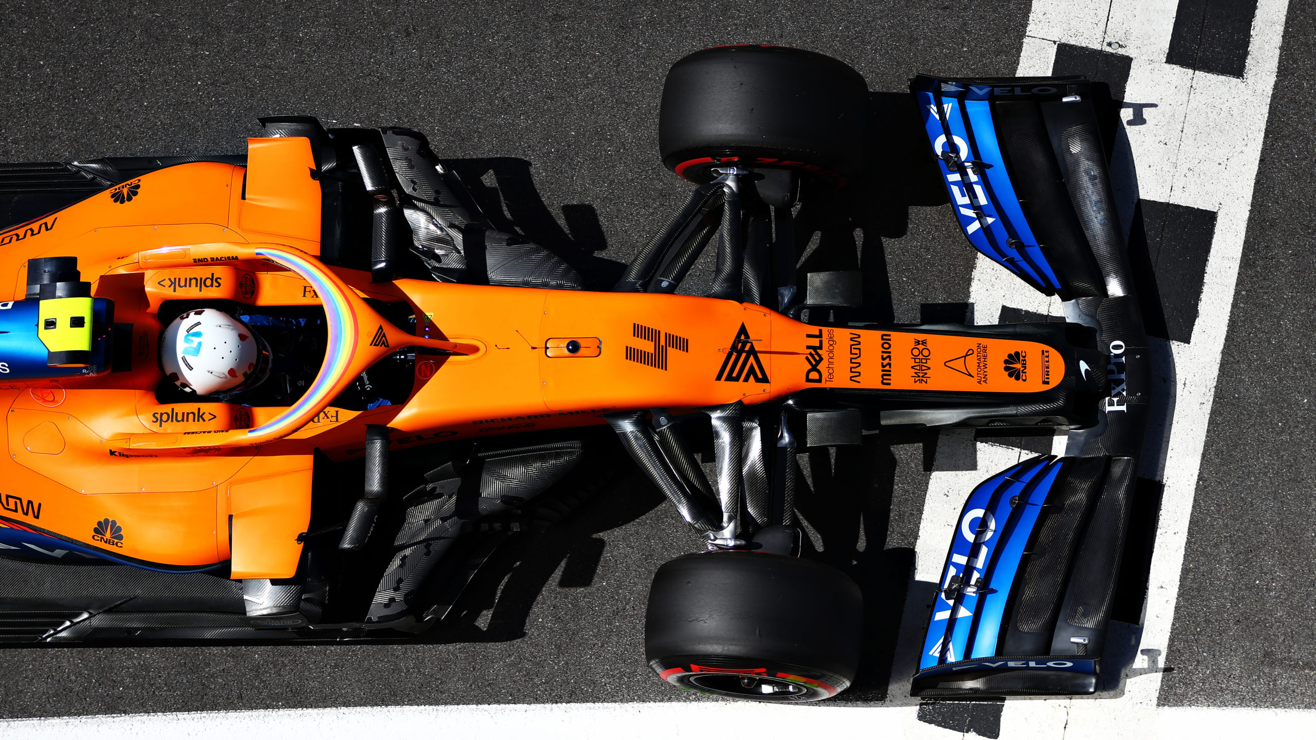Lando Norris de Grande-Bretagne au volant de la McLaren F1 Team MCL35 Renault lors des qualifications pour le Grand Prix F1 de Grande-Bretagne à Silverstone le 1er août