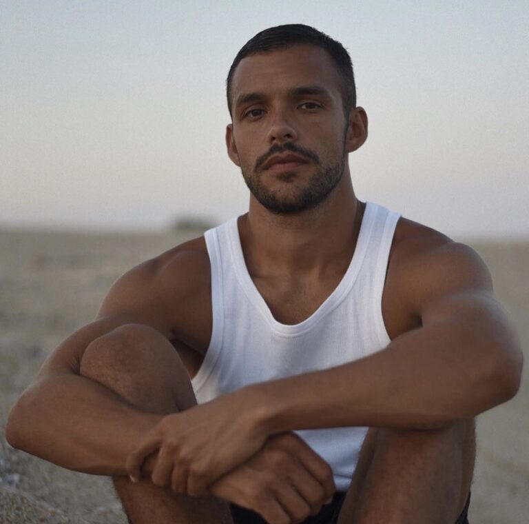 The Federalist, Ellen DeGeneres, TikTok, Jeffrey Epstein, Supermarket Sweep, 'Ratched', St.Louis Cardinals: HOT LINKS