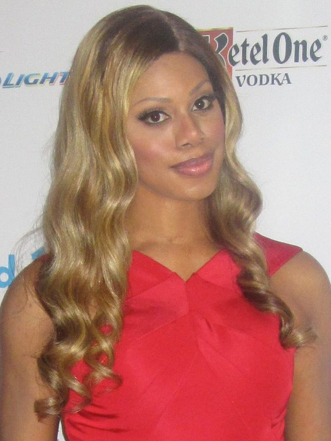 Acteur masculin universel utilisé pour doubler Laverne Cox dans la version italienne de «Promising Young Woman»; Le studio s’excuse, la sortie du film est retardée