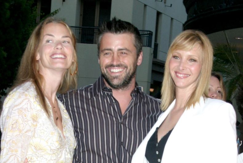 Matt LeBlanc (au centre) et Lisa Kudrow (à gauche) ont joué Joey et Phoebe sur 