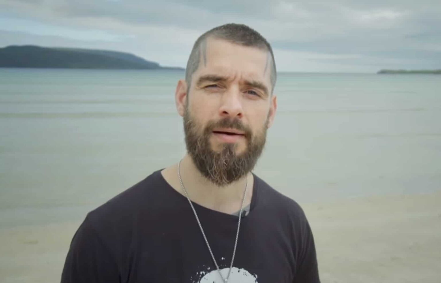 Une ancienne star du porno gay est devenue un « militant des droits des hommes » d’extrême droite lors des élections écossaises