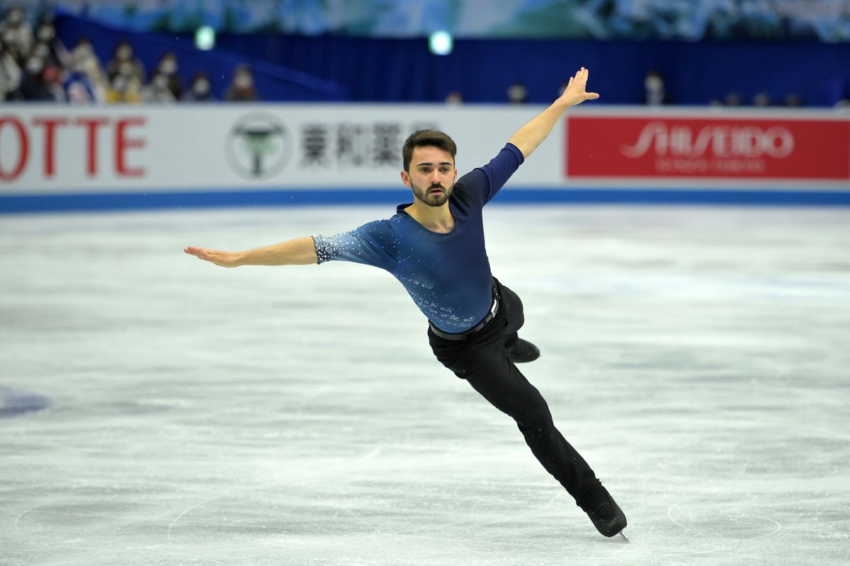 Le patineur français Kevin Aymoz concourt au Japon en 2021.