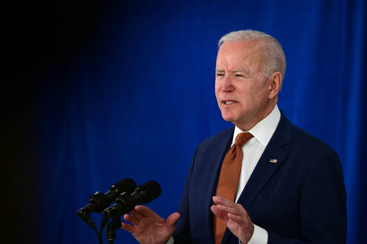 Joe Biden appelle à une augmentation du financement du VIH pour mettre fin à la crise du sida «une fois pour toutes»