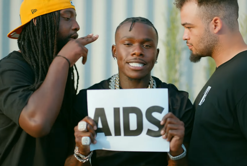 DaBaby laisse tomber une nouvelle chanson avec des insultes contre le sida et dit aux personnes LGBTQ d'arrêter de le haïr