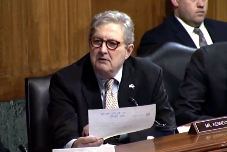 Le sénateur John Kennedy fait griller Hampton Dellinger sur ses croyances religieuses