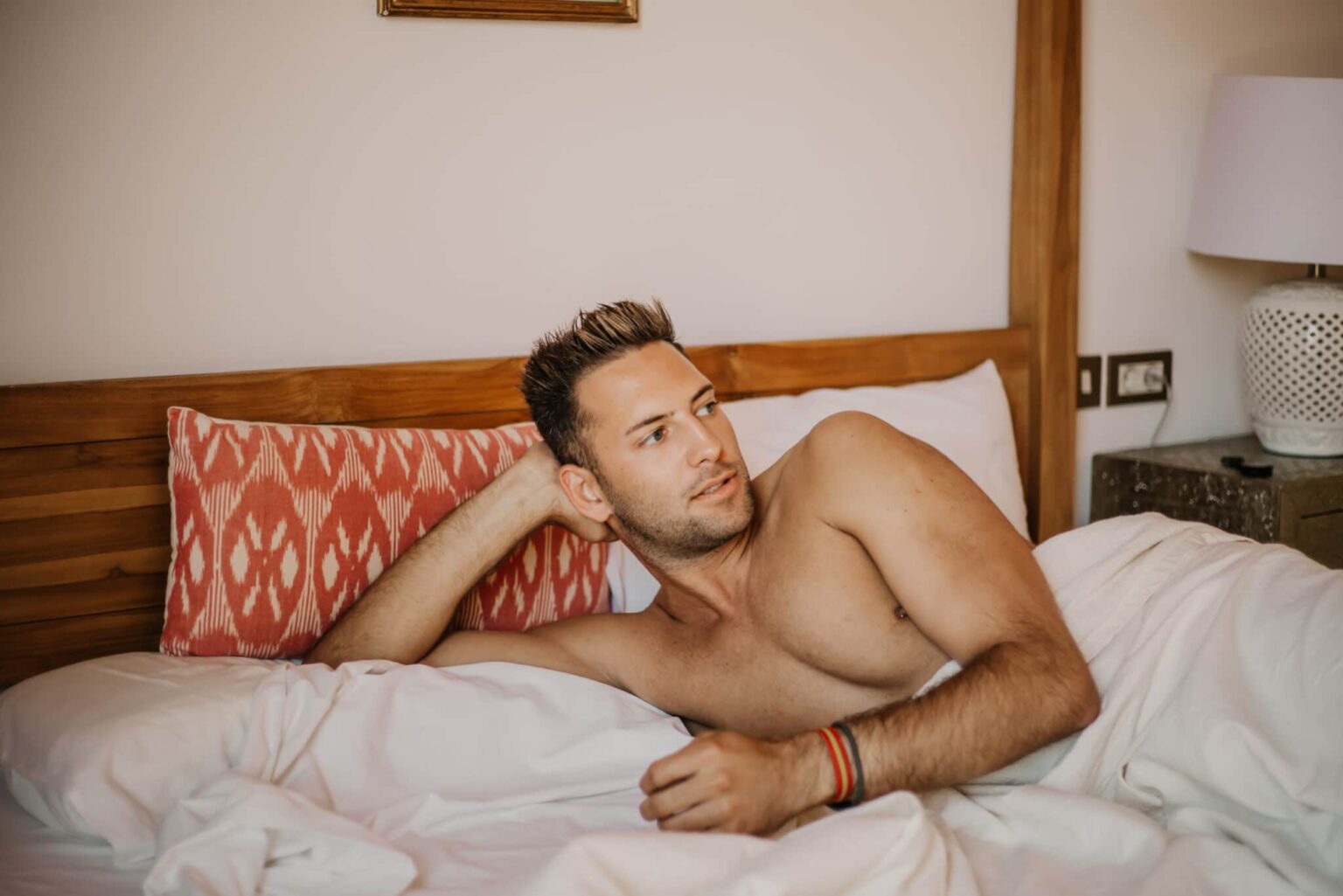 Seuls les fans interdisent le contenu «sexuellement explicite» en quelques semaines seulement