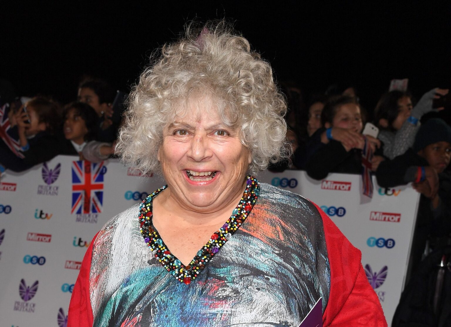Miriam Margolyes pense que son coming out a causé l’accident vasculaire cérébral de sa mère