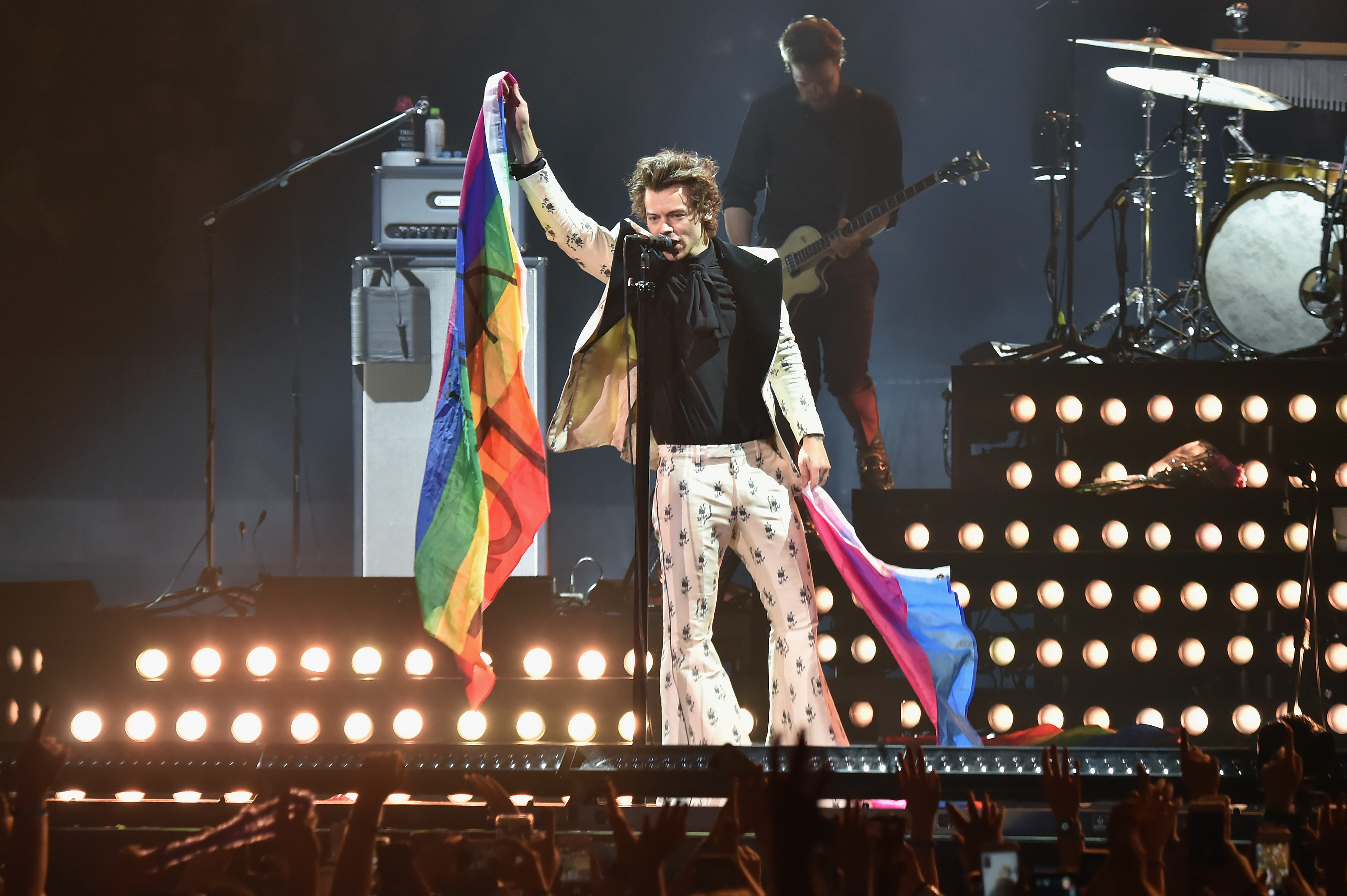 Harry Styles reporte son Love On Tour 2020 en raison d'un coronavirus