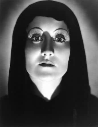 Gloria Holden dans le rôle de la fille de Dracula.