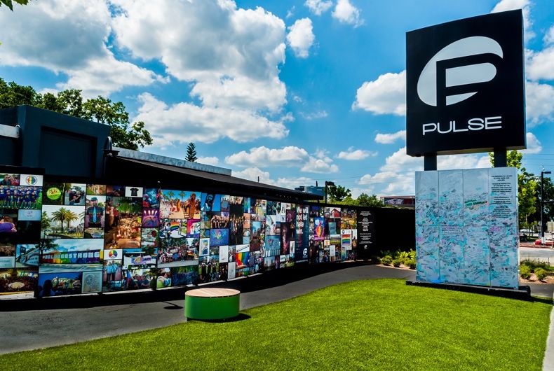 Un mémorial à la discothèque Pulse