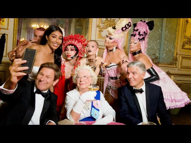 Duran Duran - "ANNIVERSAIRE" (Musique vidéo); Duran Duran - "INVISIBLE" (Vidéo musical officiel); Duran Duran - PLUS DE JOIE !  (feat. CHAI) [Lyric Video];Duran Duran - "CE SOIR UNIS" [Visualizer];Duran Duran - Come Undone (clip officiel);Duran Duran - Ordinary World (clip officiel);Duran Duran - Save A Prayer (clip officiel);Duran Duran - Hungry like the Wolf (clip officiel);Duran Duran - A View To A Kill;A Matter of Feeling;Duran Duran - The Wild Boys (clip officiel);Duran Duran - The Reflex (clip officiel);Duran Duran - Girls On Film (clip officiel);Duran Duran - New Moon On Monday (clip officiel);Duran Duran - Notorious (clip officiel);Duran Duran - Rio (clip officiel);Duran Duran - Union Of The Snake (clip officiel);Pet Shop Boys - Domino Dancing [Extended Version] (Vidéo officielle);Duran Duran - All She Wants Is (Clip officiel);INXS - Need You Tonight;Tears For Fears - Everybody Wants To Rule The World (Clip officiel);Duran Duran - The Reflex (Live Aid 1985) ;Situation - Yaz (oo) 1982;The Fixx - One Thing Leads To Another (Official Video);Dazz Band Let It Whip;The Fixx - Saved By Zero;Tainted Love;Michael Jackson - Billie Jean (Official Video);Bronski Beat - Smalltown Boy (vidéo officielle) ; Quarantäne IV (smalltown boy - remix) ; We Got The Beat ; Erasure - Time (Hearts Full of Love) ; Erasure : Joe 90 (intro)/Chorus/Hey Now (Think I Got A Feeling) ) 10/10/21.  Manchester O2.;Battement anglais : "Enregistrez-le pour plus tard";Meilleur ami;The Human League - Don't You Want Me (clip officiel);Kajagoogoo - Too Shy (clip officiel);Yazoo - Don't Go (1982).