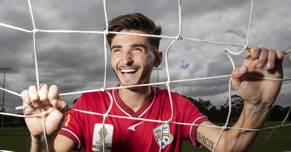 Le manager de Liverpool, Jurgen Klopp, soutient Josh Cavallo en tant que gay