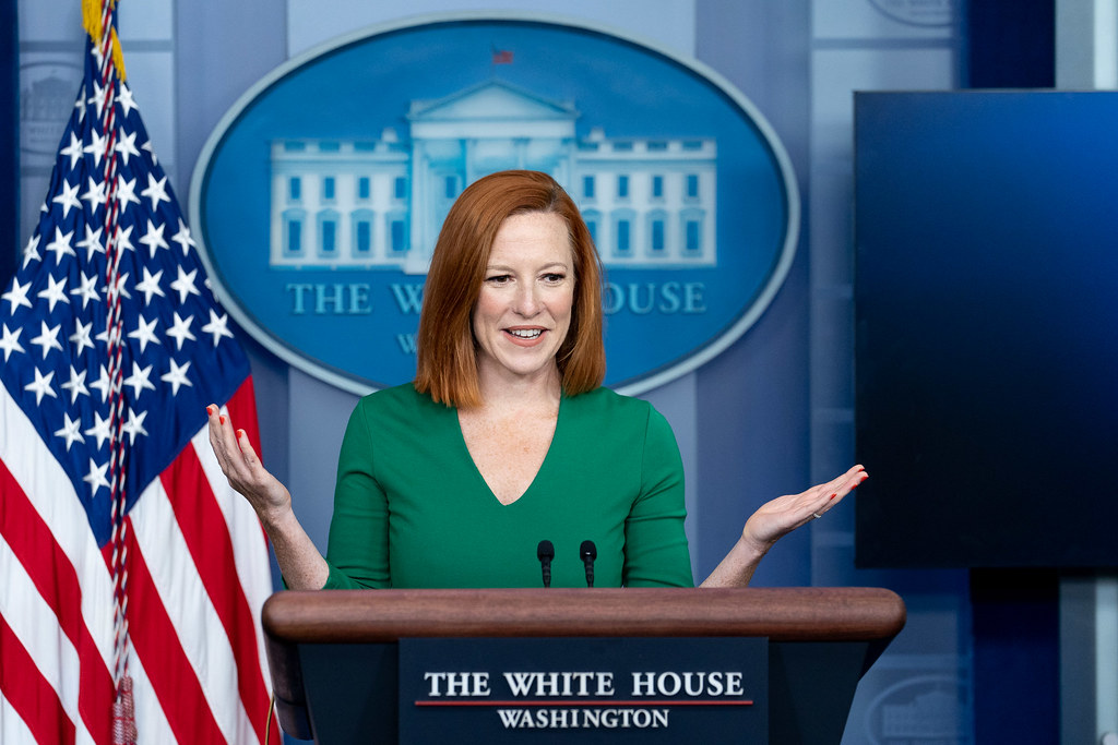 L'attachée de presse de la Maison Blanche, Jen Psaki, tient un point de presse le vendredi 6 août 2021 dans la salle de presse James S. Brady de la Maison Blanche.