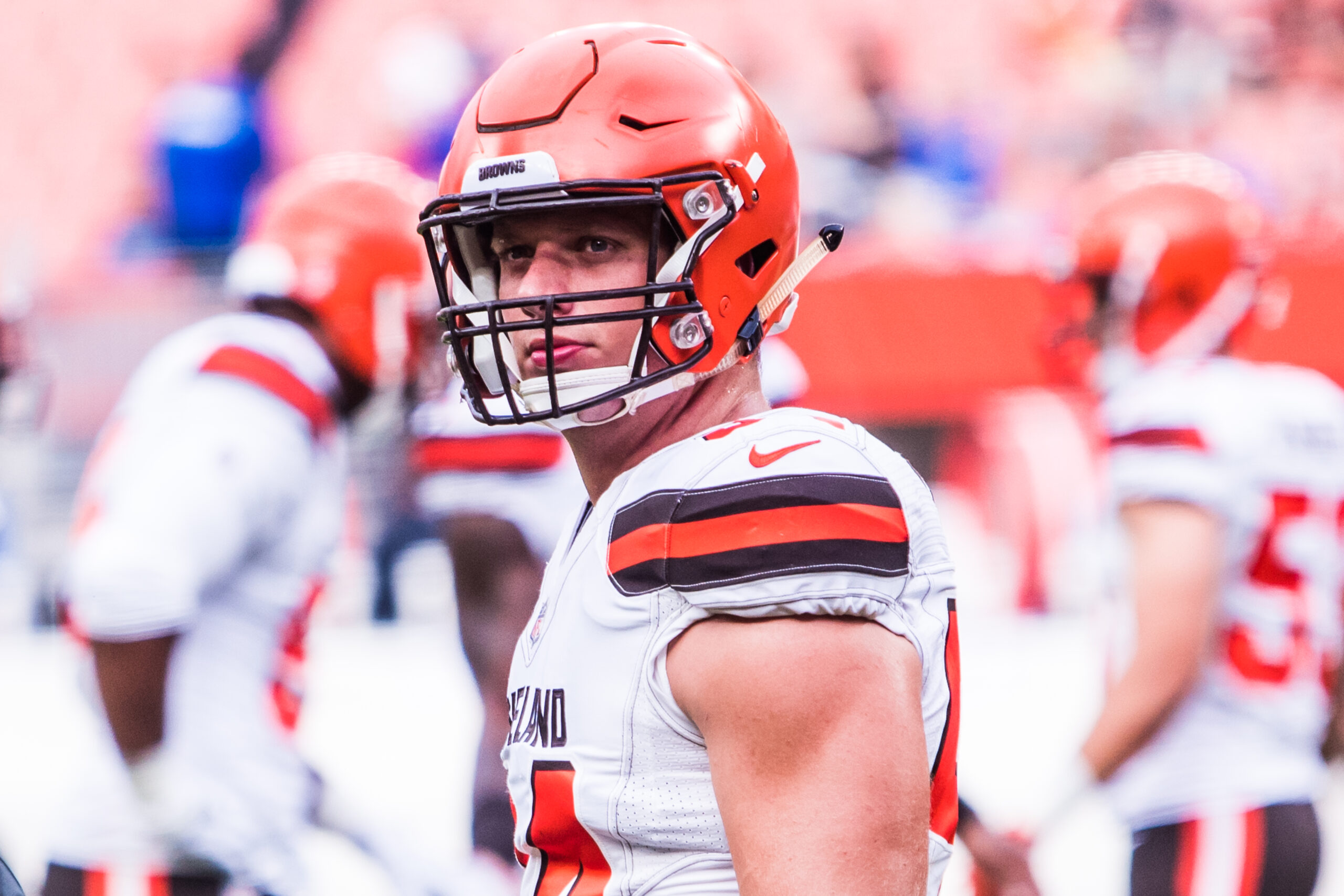 Carl Nassib jouant pour les Cleveland Browns lors d'un match en 2018.