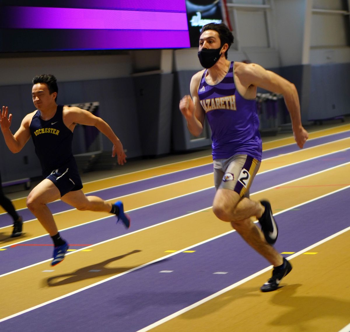 Mike Welch sprintant.