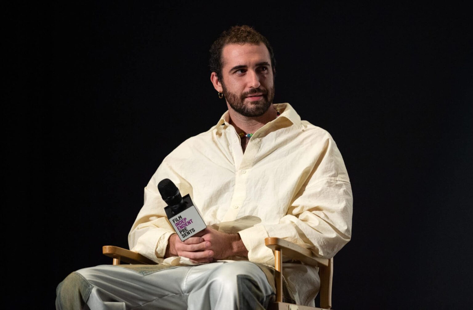 Le comédien Jordan Firstman parle de la souffrance des homosexuels à Charli XCX