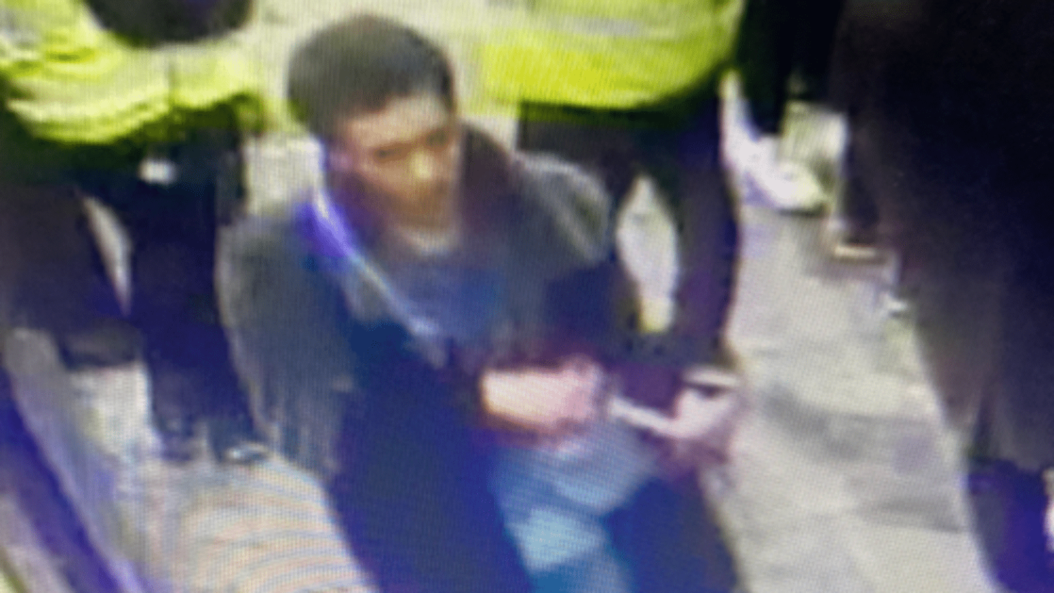 La police recherche la Tamise à la recherche d’un étudiant disparu