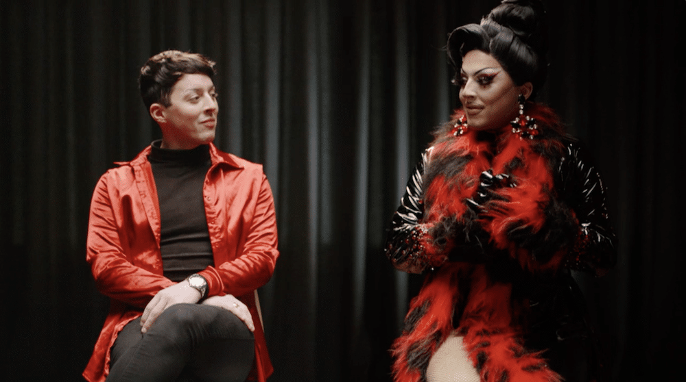 George Ward comme lui-même et comme Cherry Valentine