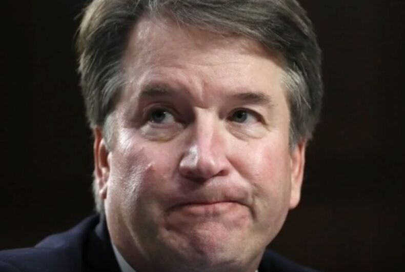 Brett Kavanaugh fronce les sourcils