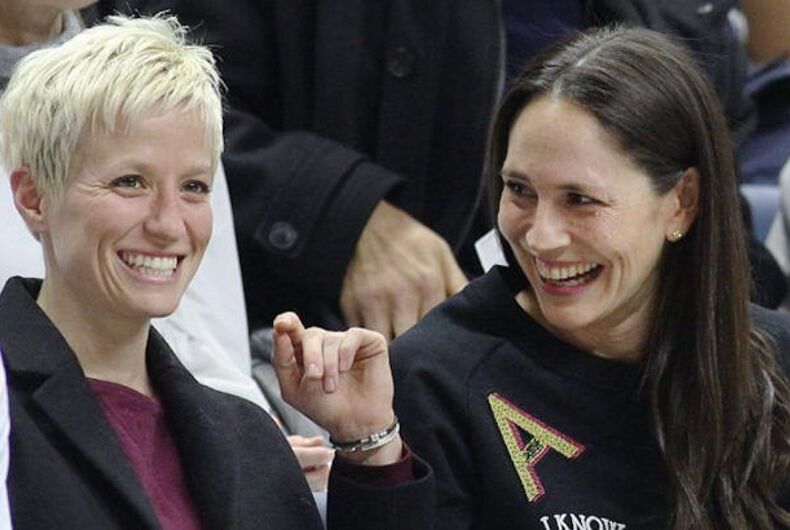 Sue Bird (à droite) Megan Rapinoe (à gauche)