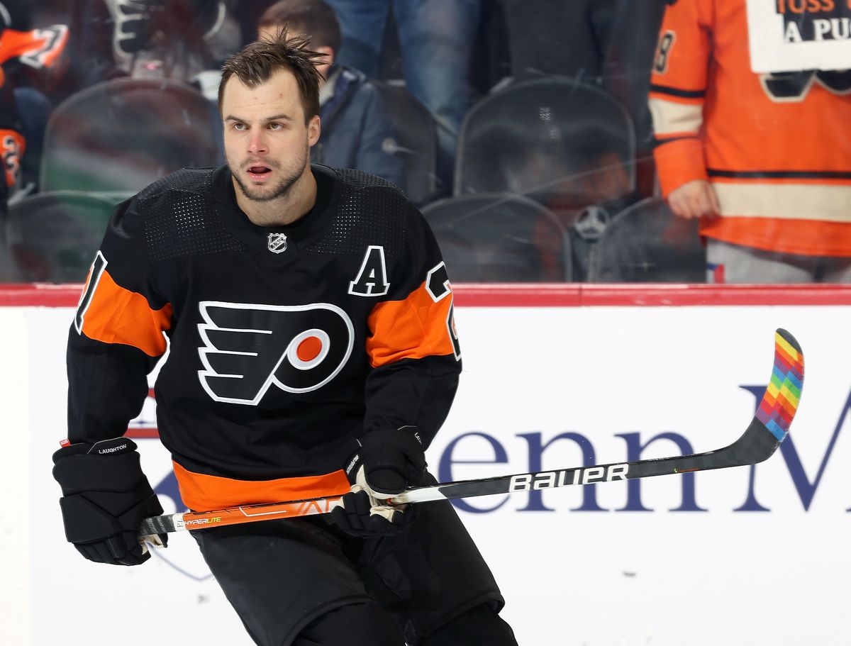 Hurricanes de la Caroline contre Flyers de Philadelphie