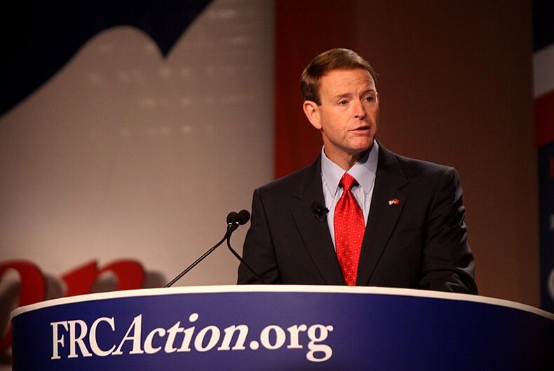 Les groupes haineux anti-LGBTQ récoltent des sommes record des évangéliques conservateurs