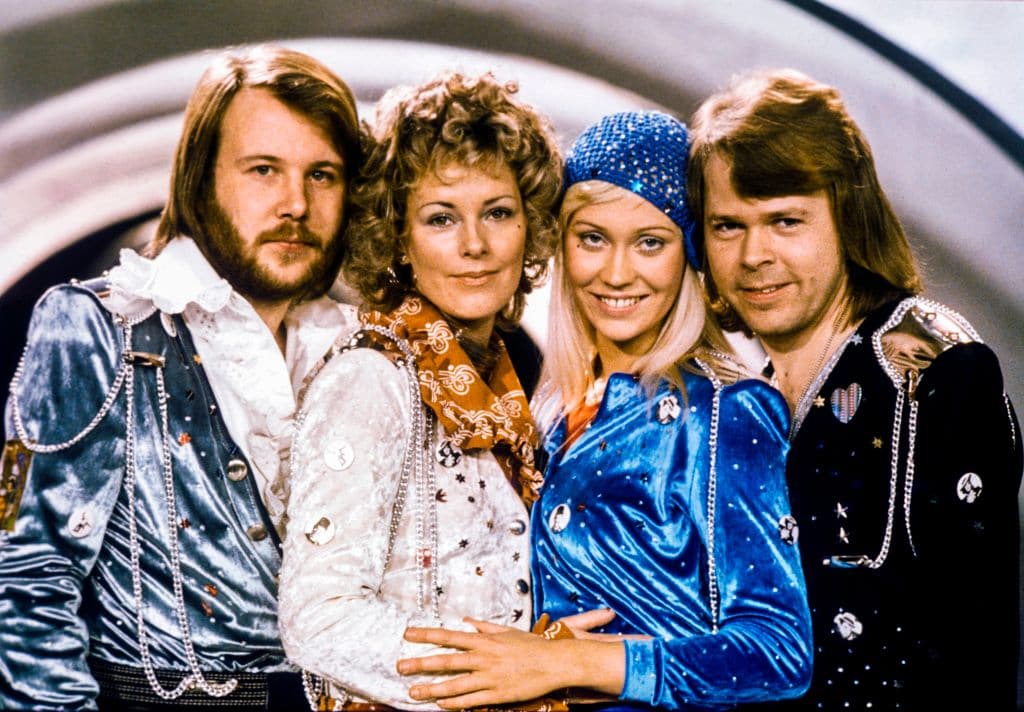 Photo d'ABBA après sa victoire à l'Eurovision.