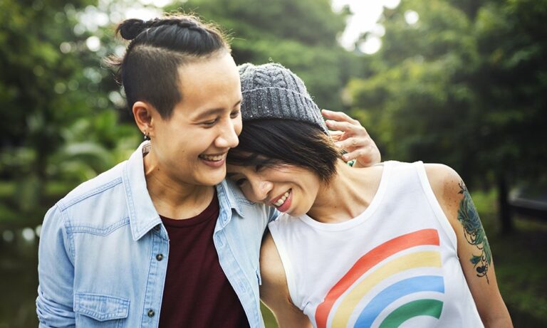 Est-ce que « Dyke » est une insulte ? Problèmes liés à la récupération du terme péjoratif D comme facteur de division : est-il acceptable d’utiliser le D-Slur ? Is "Dyke" A Slur? Issues In Reclaiming the Derogatory Term