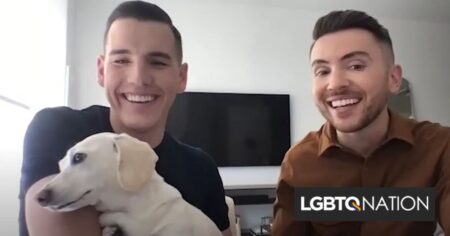 L'attaché de presse anti-LGBTQ de Ron DeSantis dénonce une fausse histoire de chien homophobe