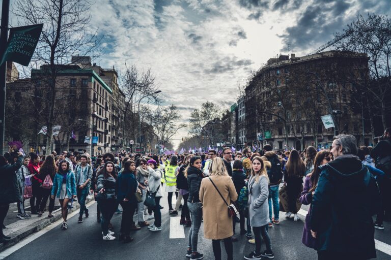 Avortement: l'histoire de la souffrance et de la mort derrière l'interdiction de l'Irlande et sa légalisation ultérieure