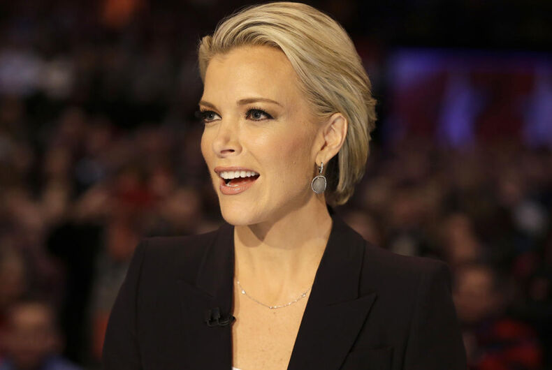 DOSSIER – Dans cette photo d'archive du 28 janvier 2016, la modératrice Megyn Kelly parle lors d'un débat primaire présidentiel républicain à Des Moines, Iowa.