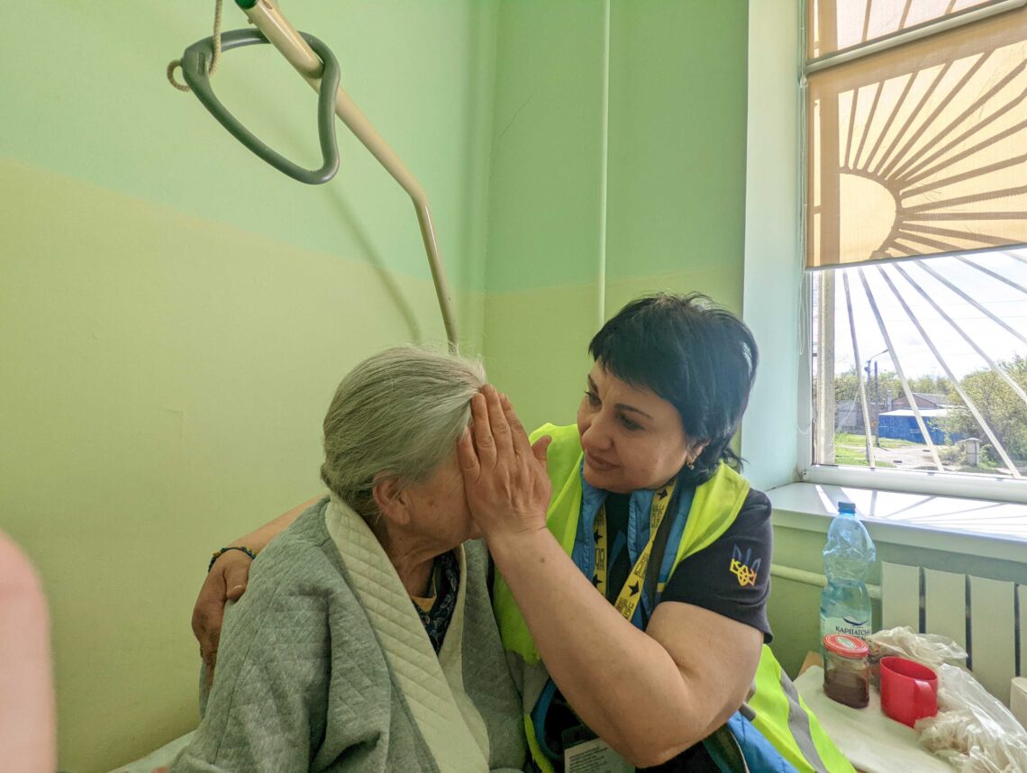 Les patients sont soignés dans un hôpital ukrainien qui soigne les blessés de l'invasion russe