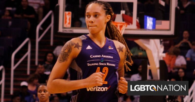 La joueuse de la WNBA Brittney Griner est désormais considérée comme une «prisonnière politique» alors que la détention est prolongée La joueuse de la WNBA Brittney Griner est désormais considérée comme une «prisonnière politique» alors que la détention est prolongée