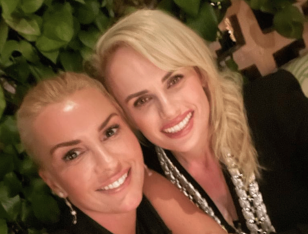 "Vous saviez exactement ce que vous faisiez": Whoopi Goldberg appelle Bullsh * t sur le journaliste qui a sorti Rebel Wilson