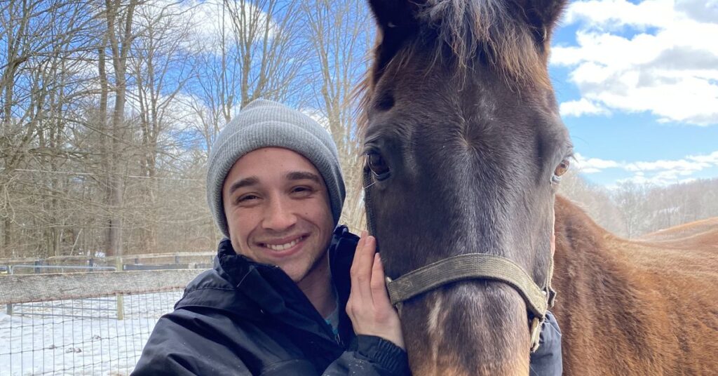Comment un cavalier trans équestre en a inspiré un autre dans son parcours de transition Comment un cavalier trans équestre en a inspiré un autre dans son parcours de transition