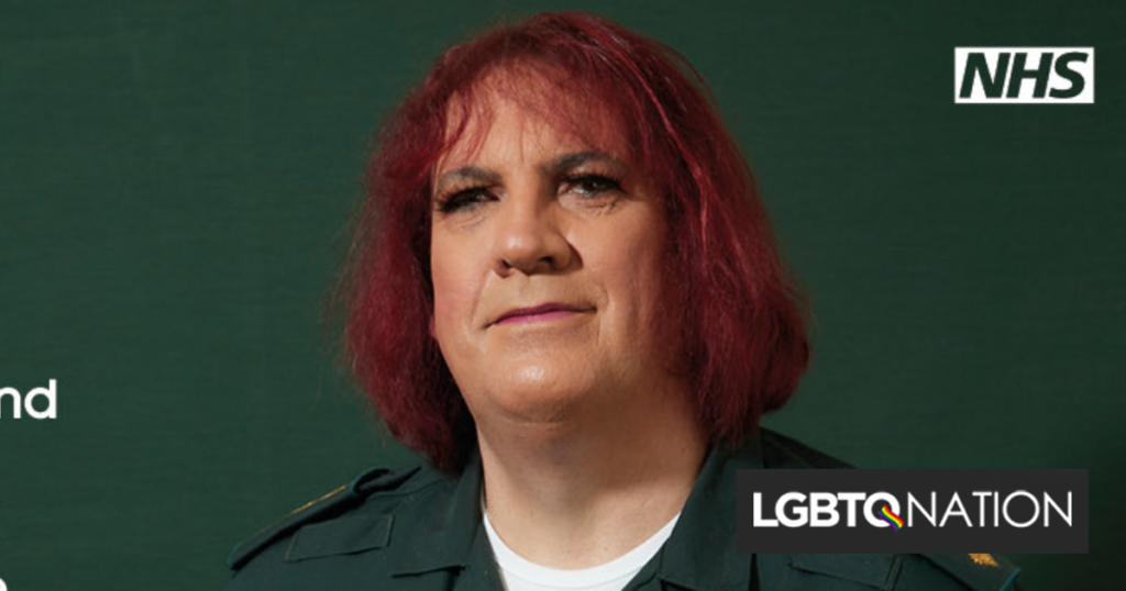 Ambulancier transgenre maltraité et craché dessus Ambulancier transgenre maltraité et craché dessus