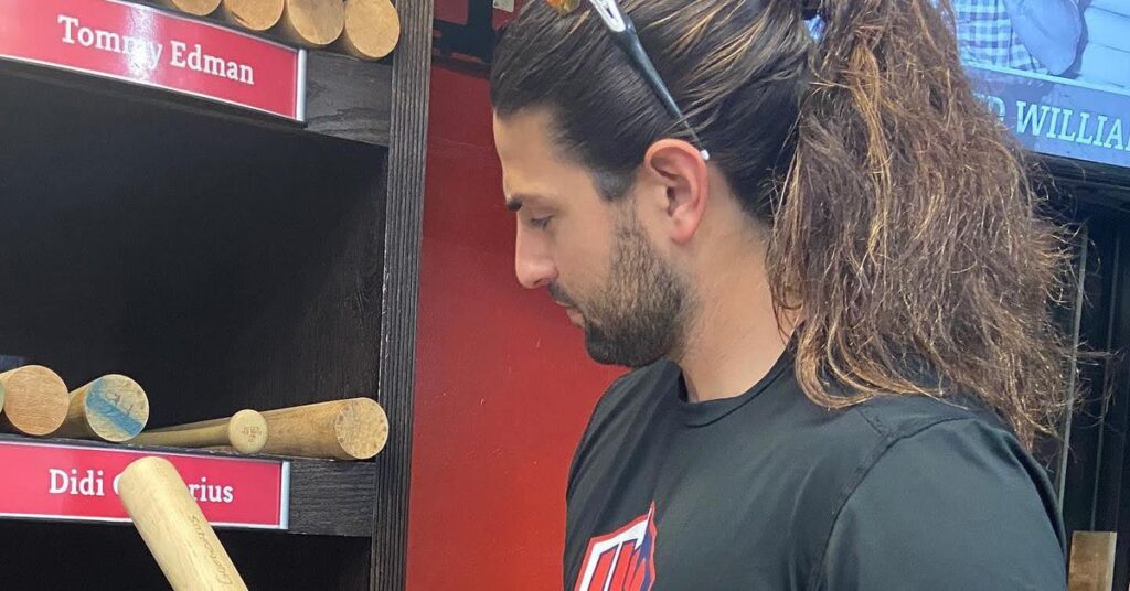 Après son coming-out, le joueur de baseball professionnel gay Bryan Ruby a mieux joué et a reçu plus d’offres d’équipes Après son coming-out, le joueur de baseball professionnel gay Bryan Ruby a mieux joué et a reçu plus d'offres d'équipes