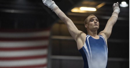 Cette gymnaste queer et non binaire dit qu'il lui était interdit de se maquiller pendant les championnats nationaux