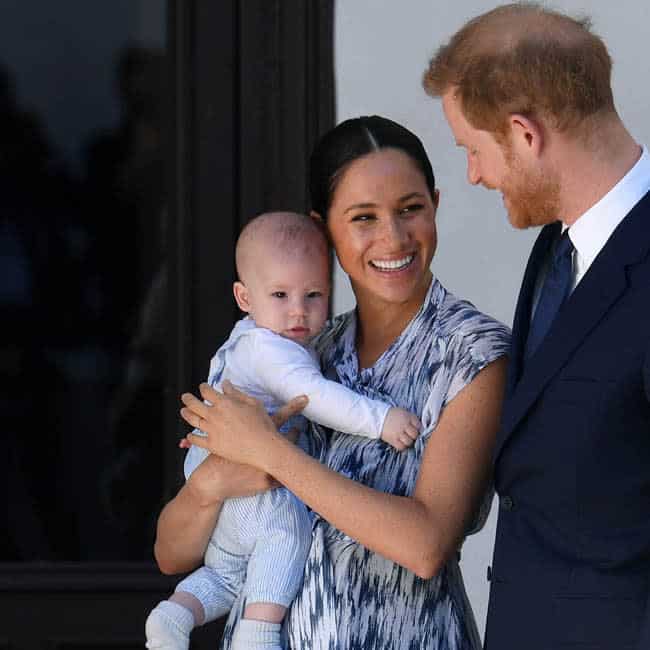 Le fils du duc et de la duchesse de Sussex, Archie, "ciblé par les suprémacistes blancs pour être métis"