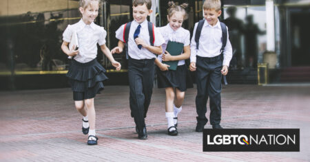 Le tribunal décide que l'école à charte ne peut pas obliger les filles à porter des jupes parce qu'elles sont "fragiles"