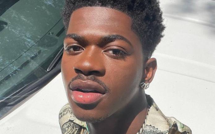 Lil Nas X claque BET avec un nouveau morceau après le snob de la remise des prix: « F ** k BET » Lil Nas X claque BET avec un nouveau morceau après le snob de la remise des prix: "F ** k BET"