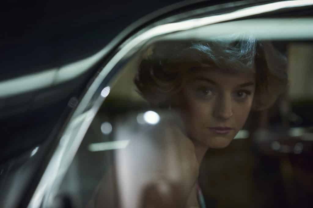 Emma Corrin dans le rôle de la princesse Diana
