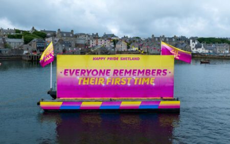 La barge Channel 4 lance les toutes premières célébrations de la Shetland Pride