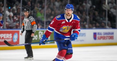 Le joueur gay Luke Prokop sera dans le camp de développement des Predators et figure parmi les "meilleurs espoirs"