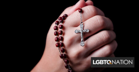 On dit à une femme de fantasmer sur Jésus marchant sur elle avec un amant dans une étrange thérapie de conversion